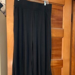 Fabletics high waisted wide-legged black pants